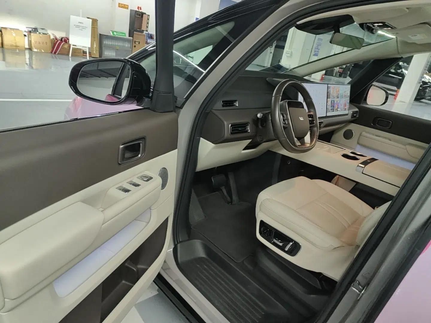 Li Auto MEGA 2024 Ultra Model — миниатюра 19