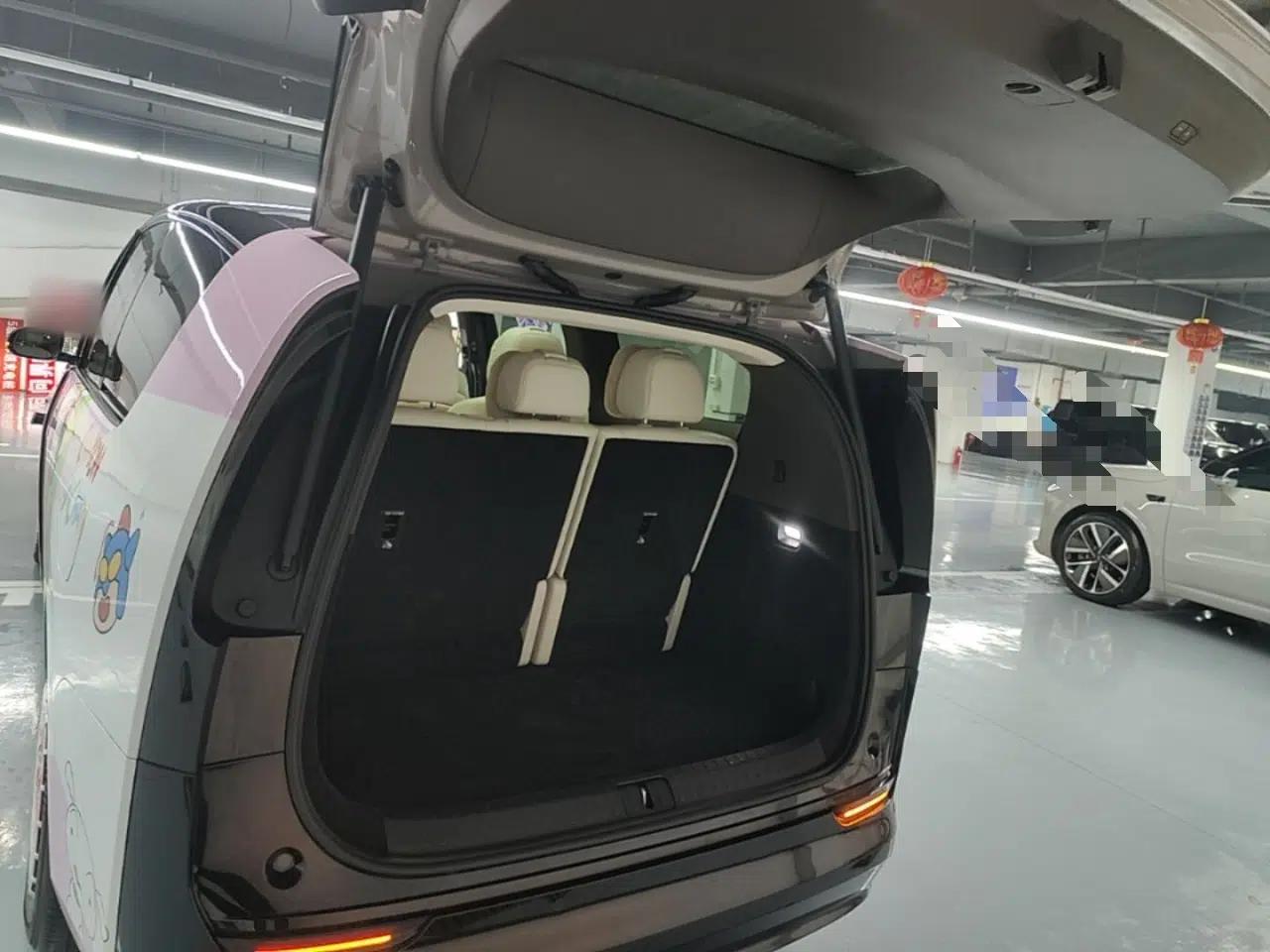 Li Auto MEGA 2024 Ultra Model — миниатюра 22