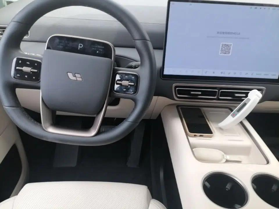 Li Auto MEGA 2025 Home Family Special Edition — миниатюра 17
