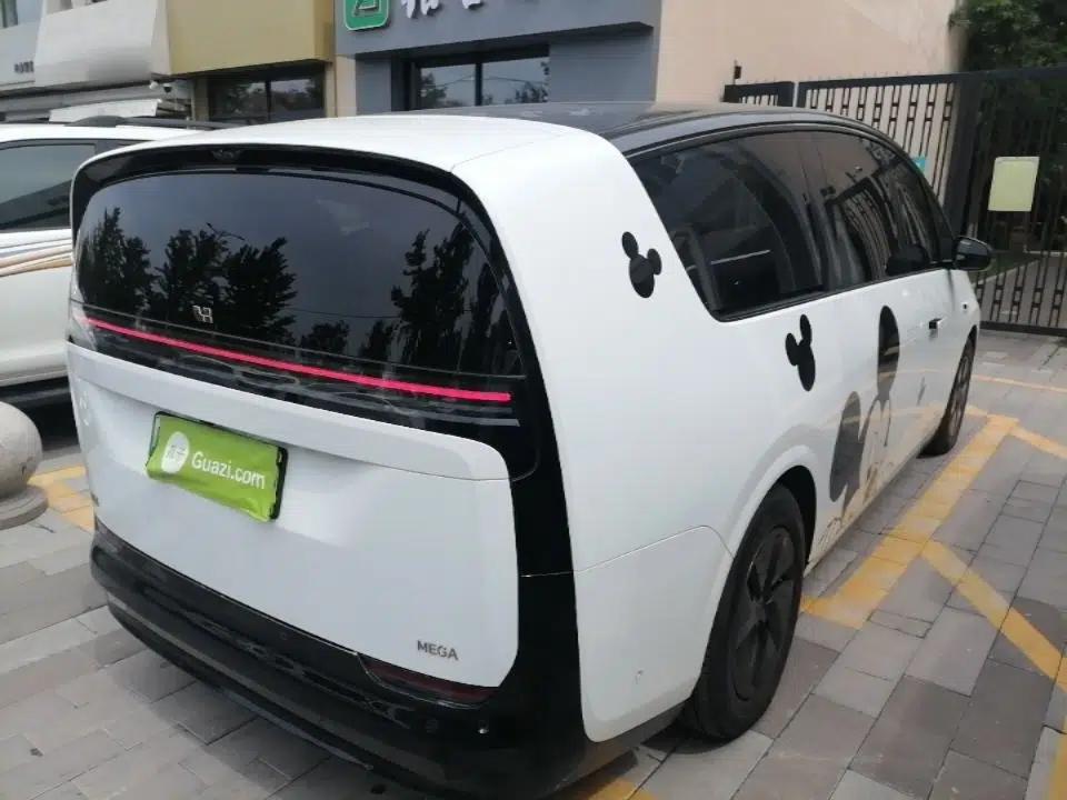 Li Auto MEGA 2025 Home Family Special Edition — миниатюра 6