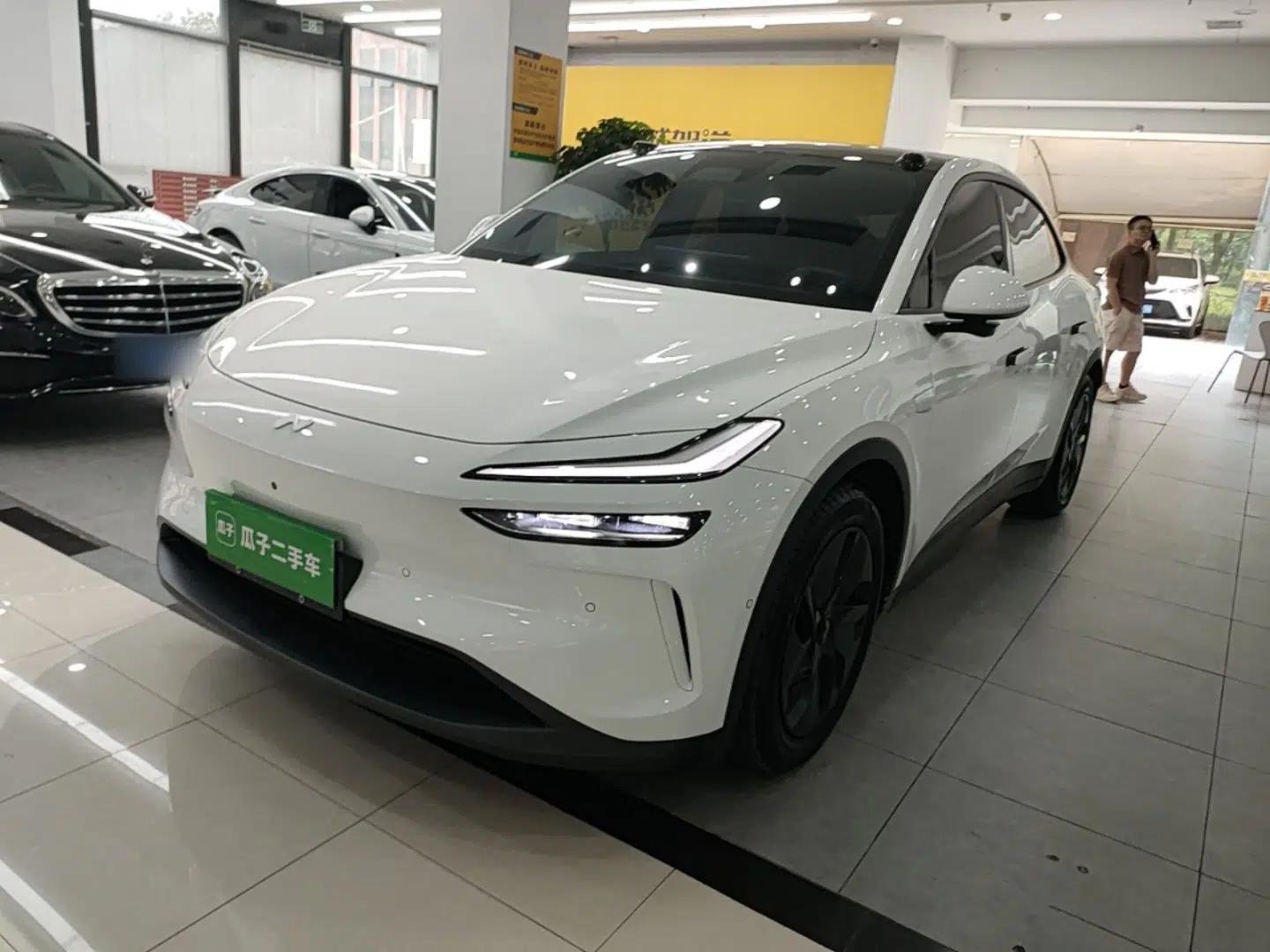 ONVO L60 2024 60 kWh Rear-Drive Version — миниатюра 1