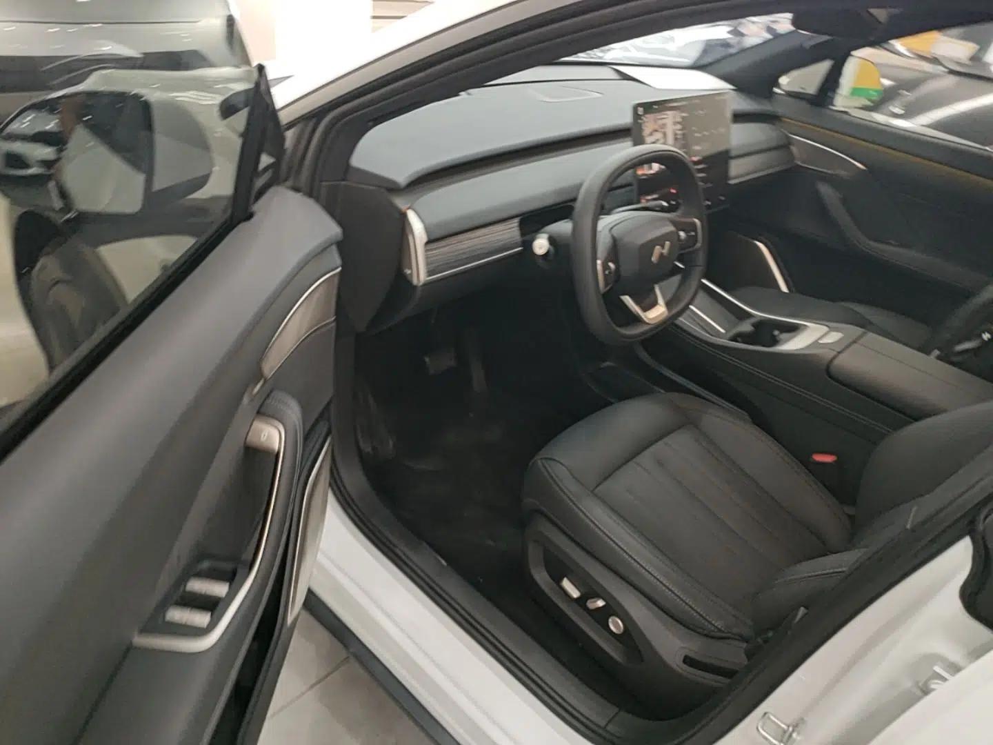 ONVO L60 2024 60 kWh Rear-Drive Version — миниатюра 19