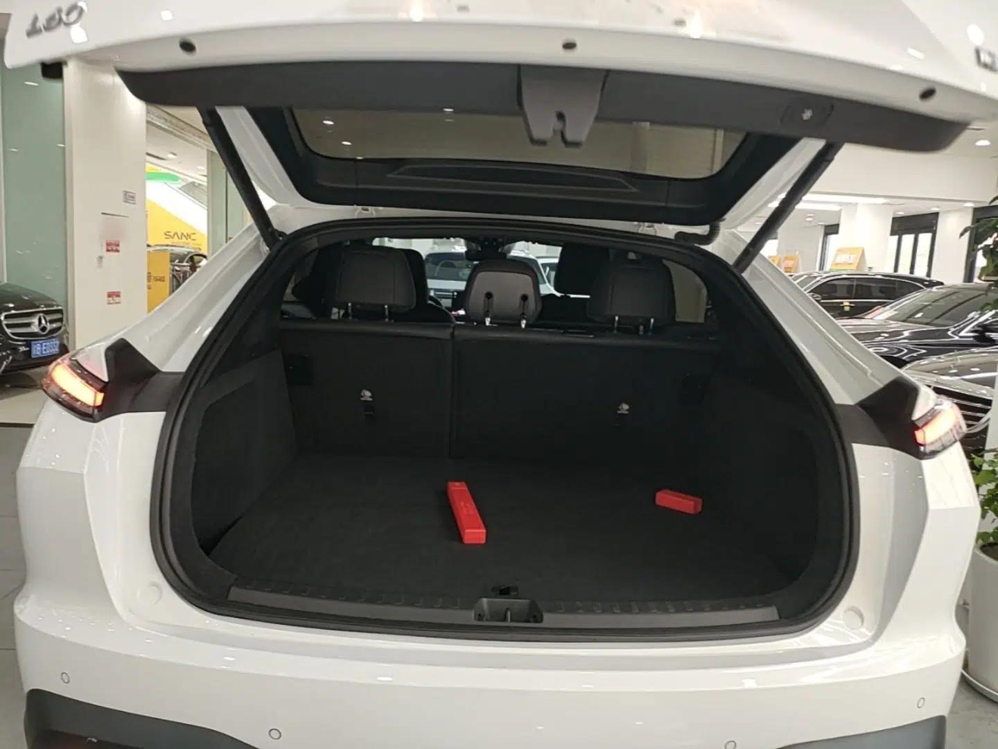 ONVO L60 2024 60 kWh Rear-Drive Version — миниатюра 22