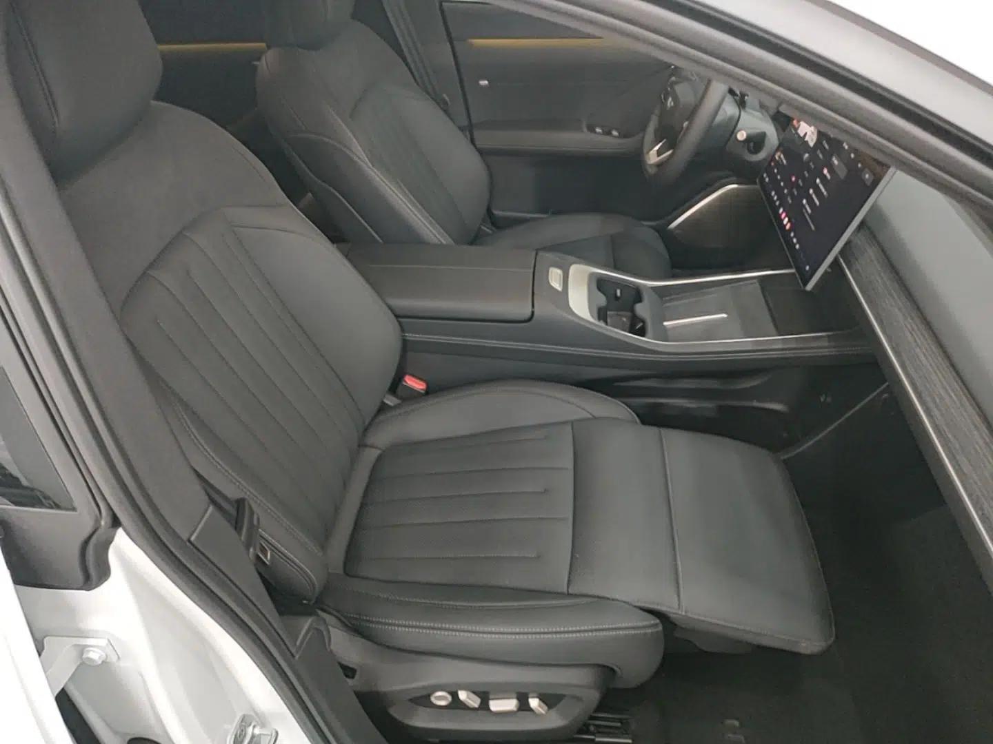 ONVO L60 2024 60 kWh Rear-Drive Version — миниатюра 23