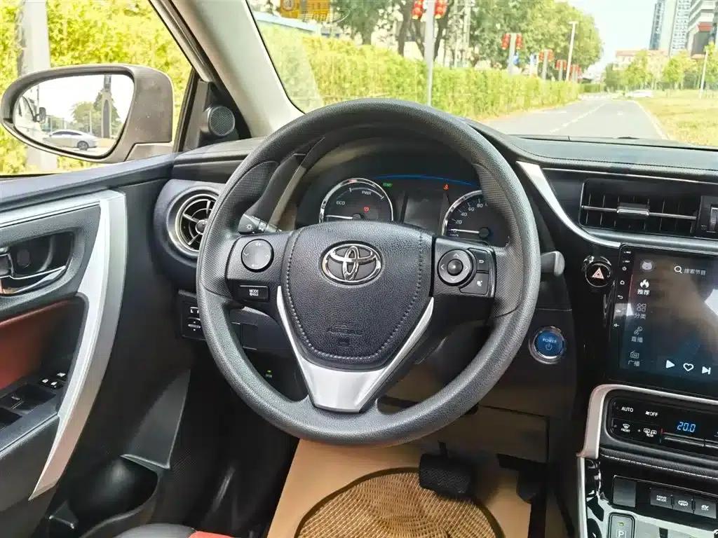 Corolla Hybrid E+ 2019 1.8L E-CVT Leading Edition — миниатюра 11