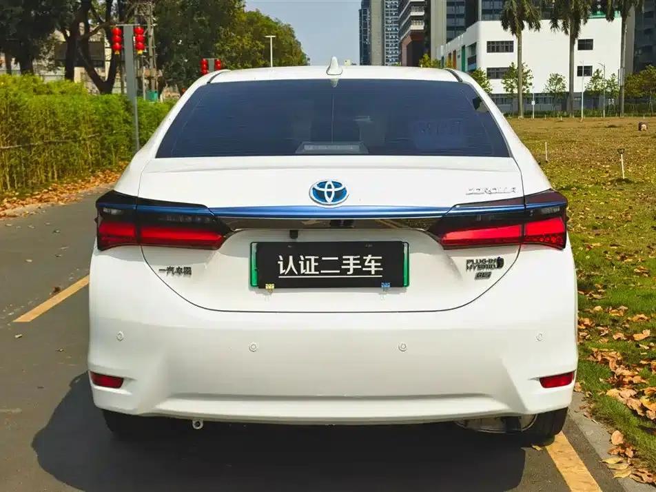 Corolla Hybrid E+ 2019 1.8L E-CVT Leading Edition — миниатюра 6