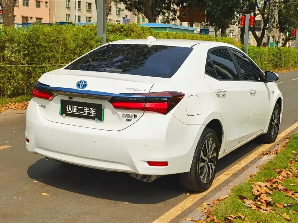 Corolla Hybrid E+ 2019 1.8L E-CVT Leading Edition — миниатюра 7