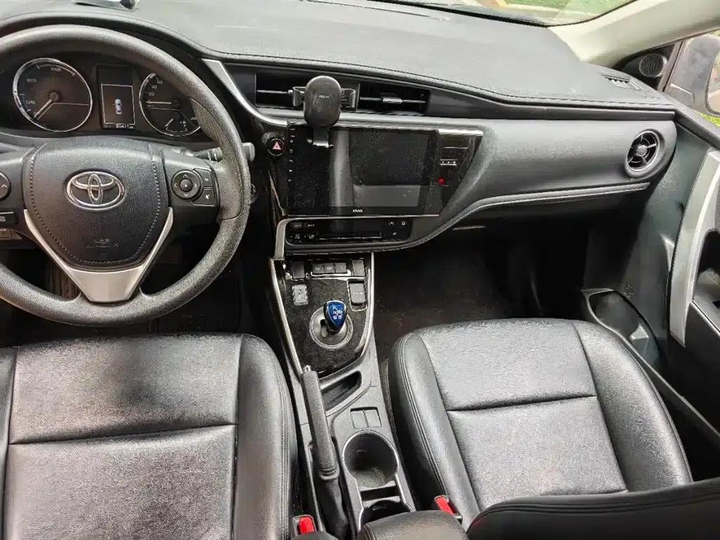Corolla Hybrid E+ 2019 1.8L E-CVT Leading Edition — миниатюра 9