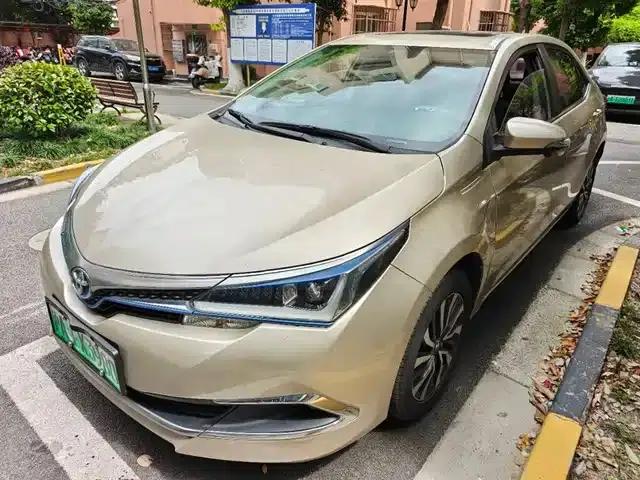 Corolla Hybrid E+ 2019 1.8L E-CVT Leading Edition