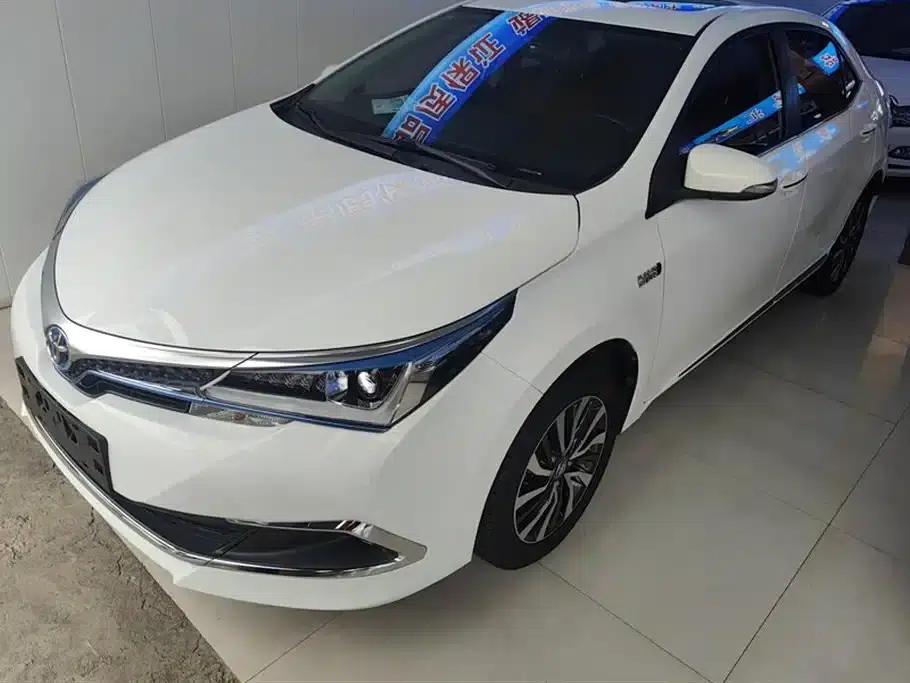 Corolla Hybrid E+ 2019 1.8L E-CVT Luxury Edition — миниатюра 1