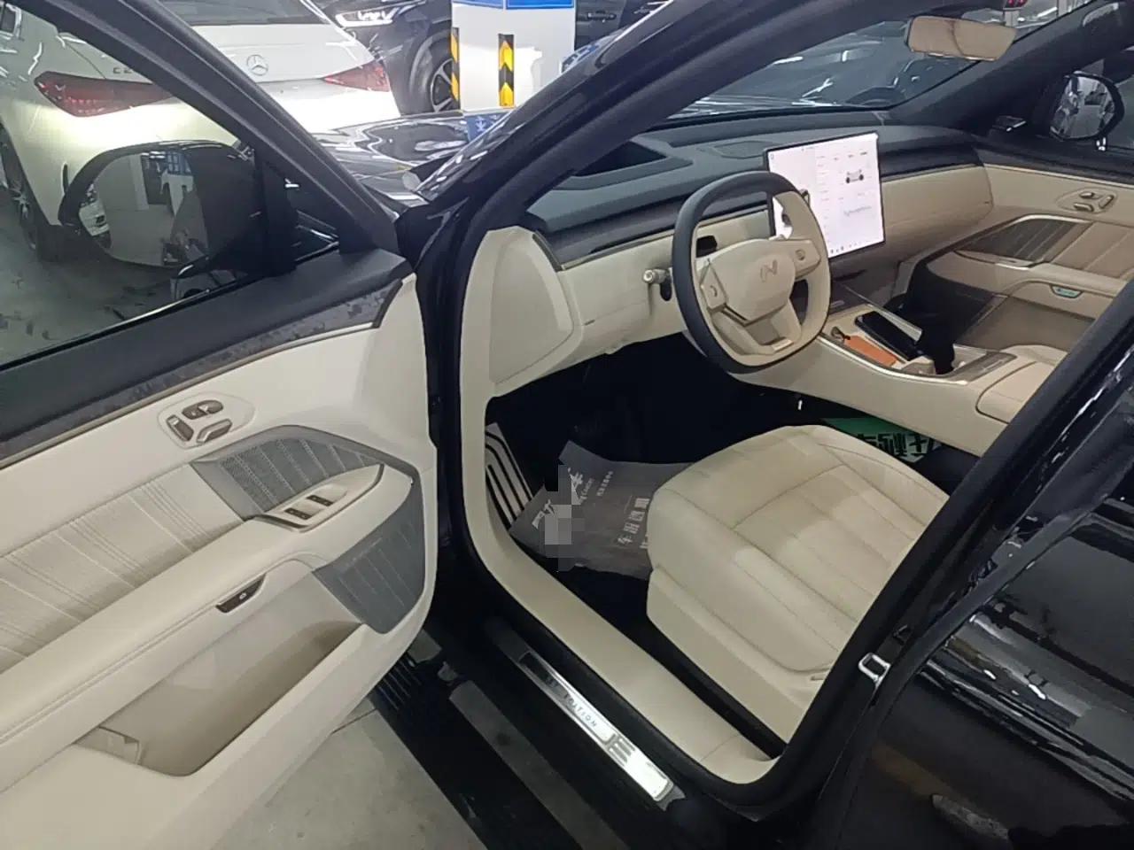 ONVO Luxeed L90 2025 Model—Ultra Six-Seater Version — миниатюра 18