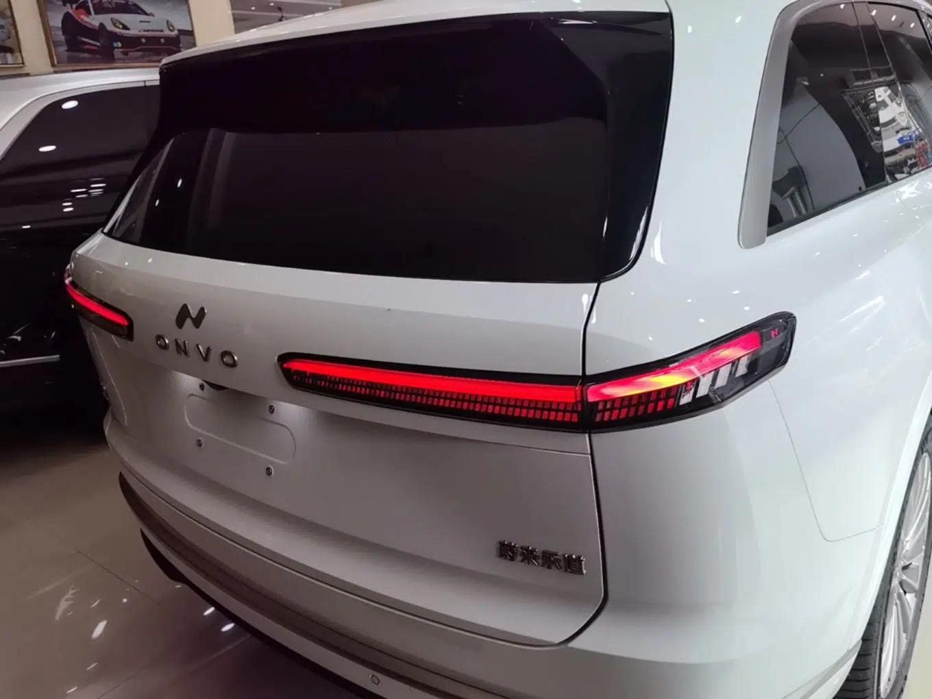ONVO Luxeed L90 2025 Model—Pro Six-Seater Version — миниатюра 5