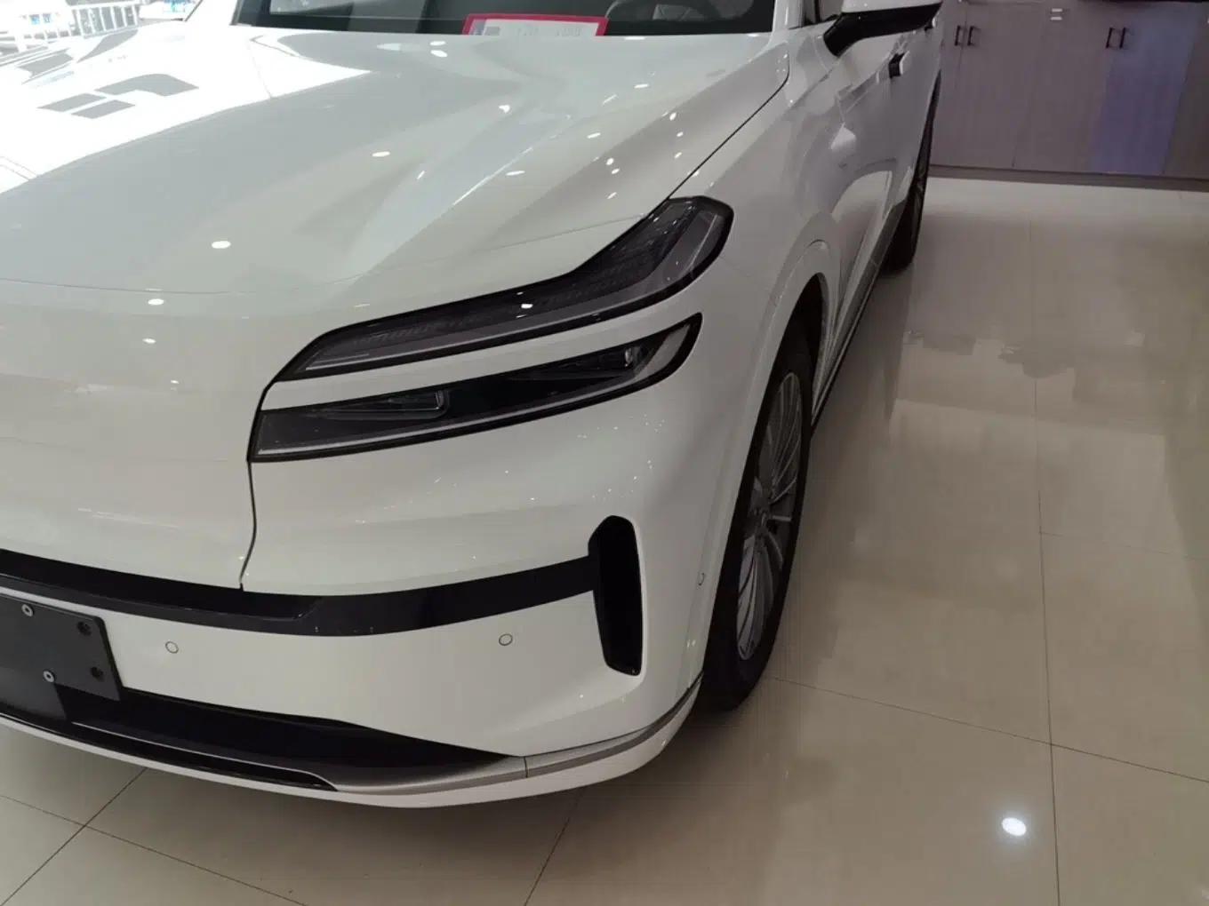 ONVO Luxeed L90 2025 Model—Pro Six-Seater Version — миниатюра 9