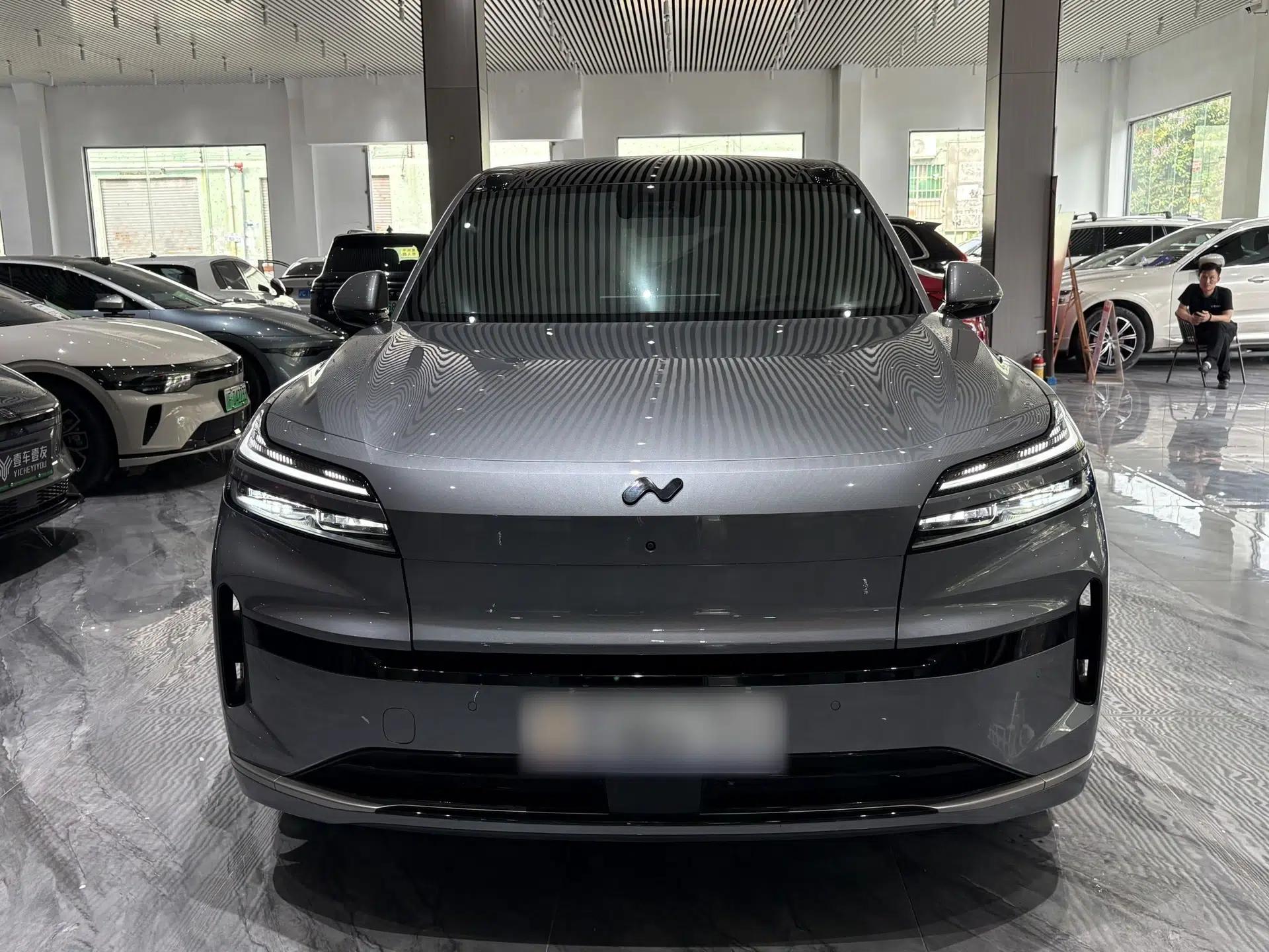 ONVO Luxeed L90 2025 Model—Ultra Six-Seater Version — миниатюра 4