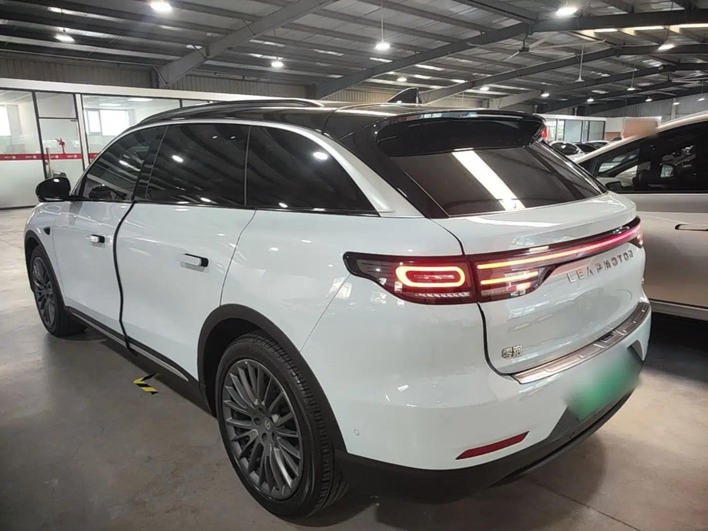 Leapmotor C11 2024 All-Electric 580 Luxury Edition — миниатюра 4
