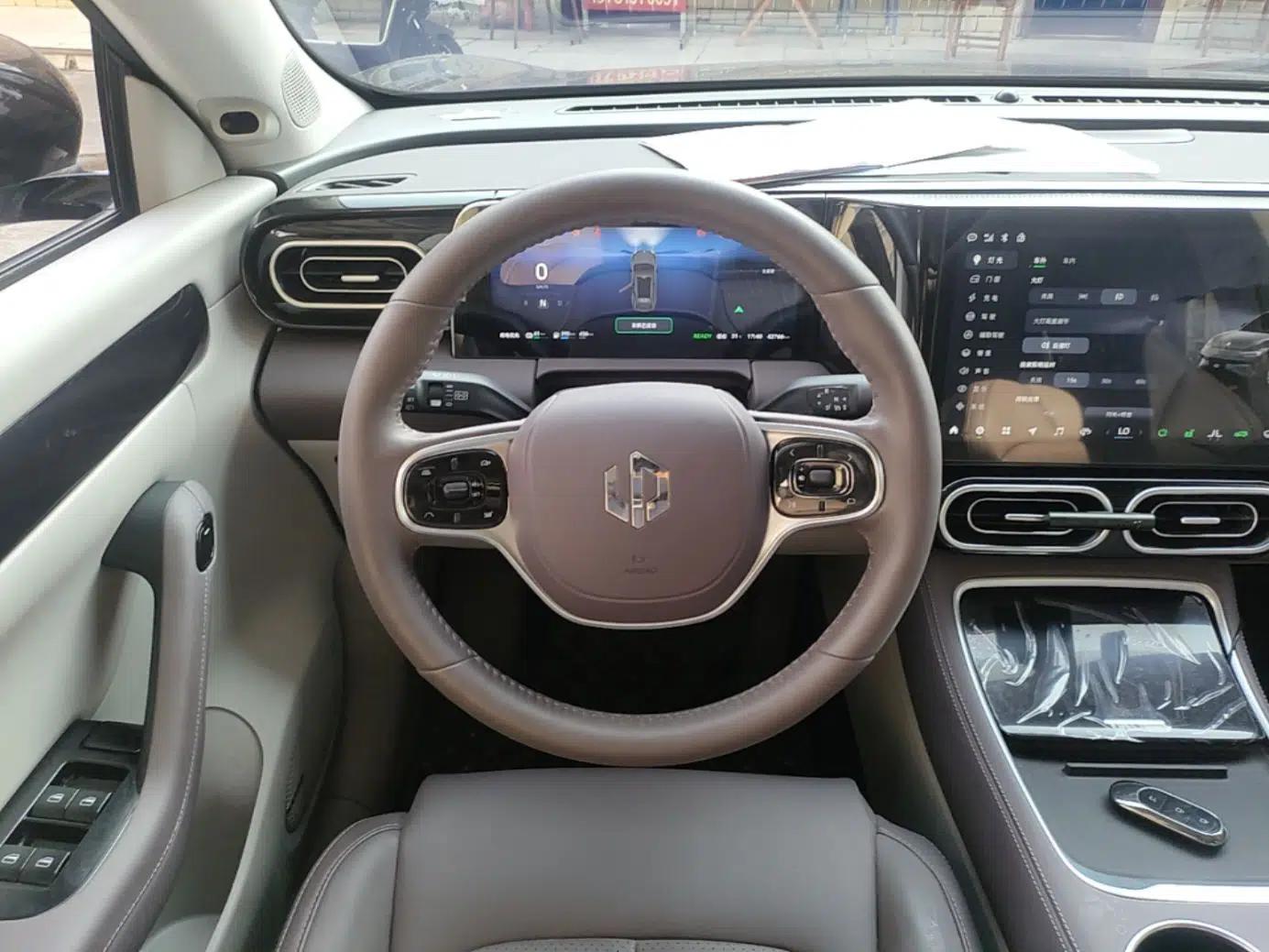 Leapmotor C11 2023 Range-Extended 200 Comfort Edition — миниатюра 14