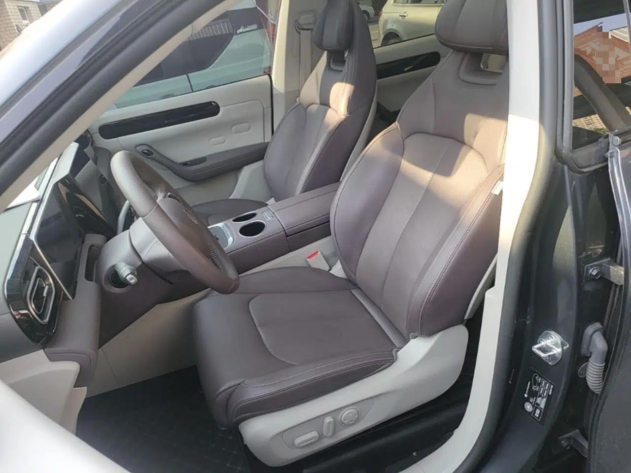 Leapmotor C11 2023 Range-Extended 200 Comfort Edition — миниатюра 18