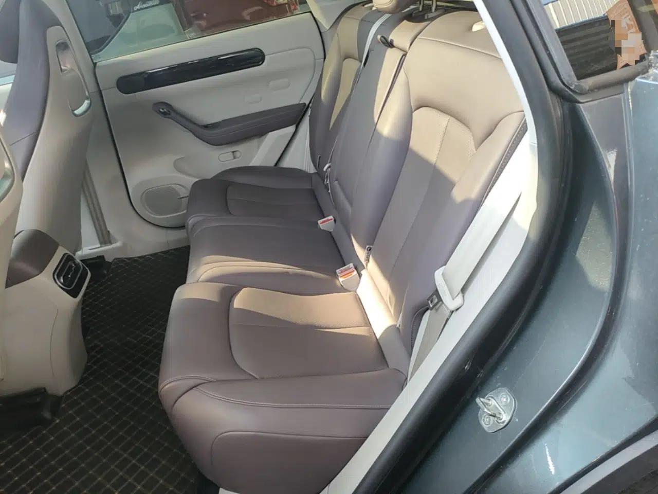 Leapmotor C11 2023 Range-Extended 200 Comfort Edition — миниатюра 20