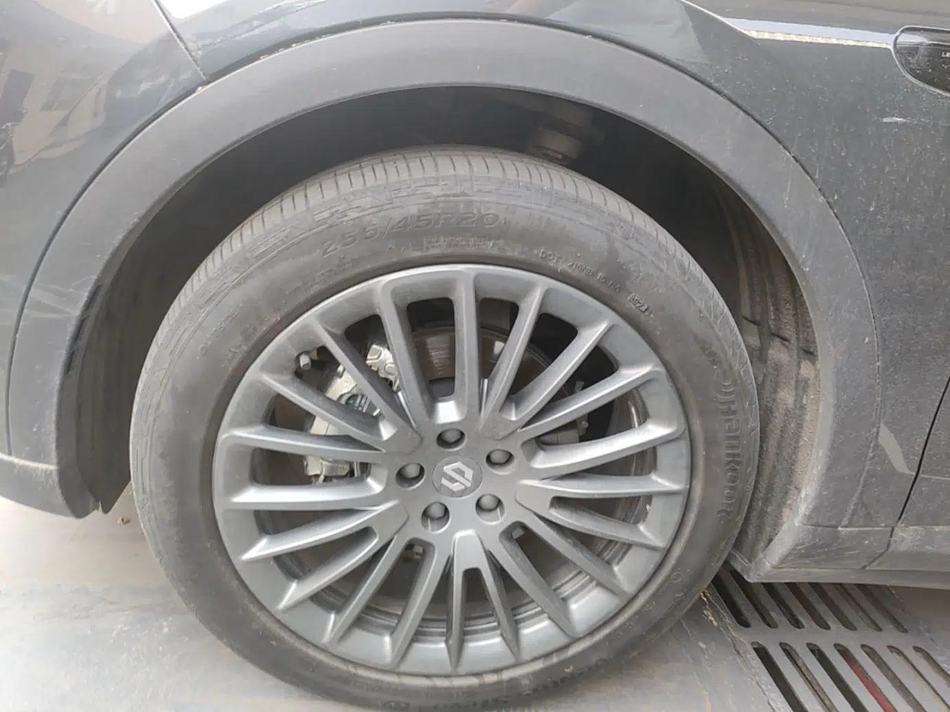 Leapmotor C11 2023 Range-Extended 200 Comfort Edition — миниатюра 8