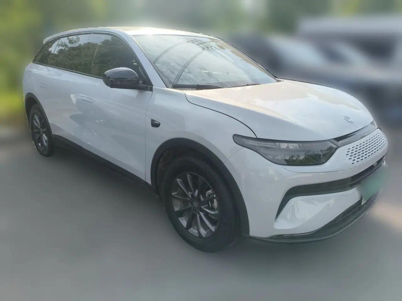 Leapmotor C11 2023 Range-Extended 300 Comfort Edition — миниатюра 3