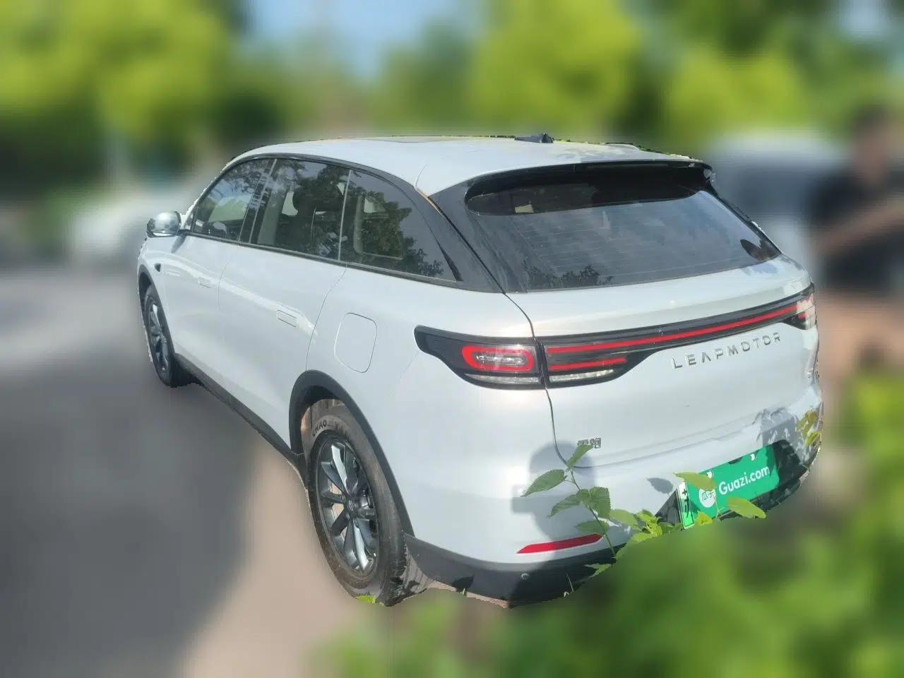 Leapmotor C11 2023 Range-Extended 300 Comfort Edition — миниатюра 4