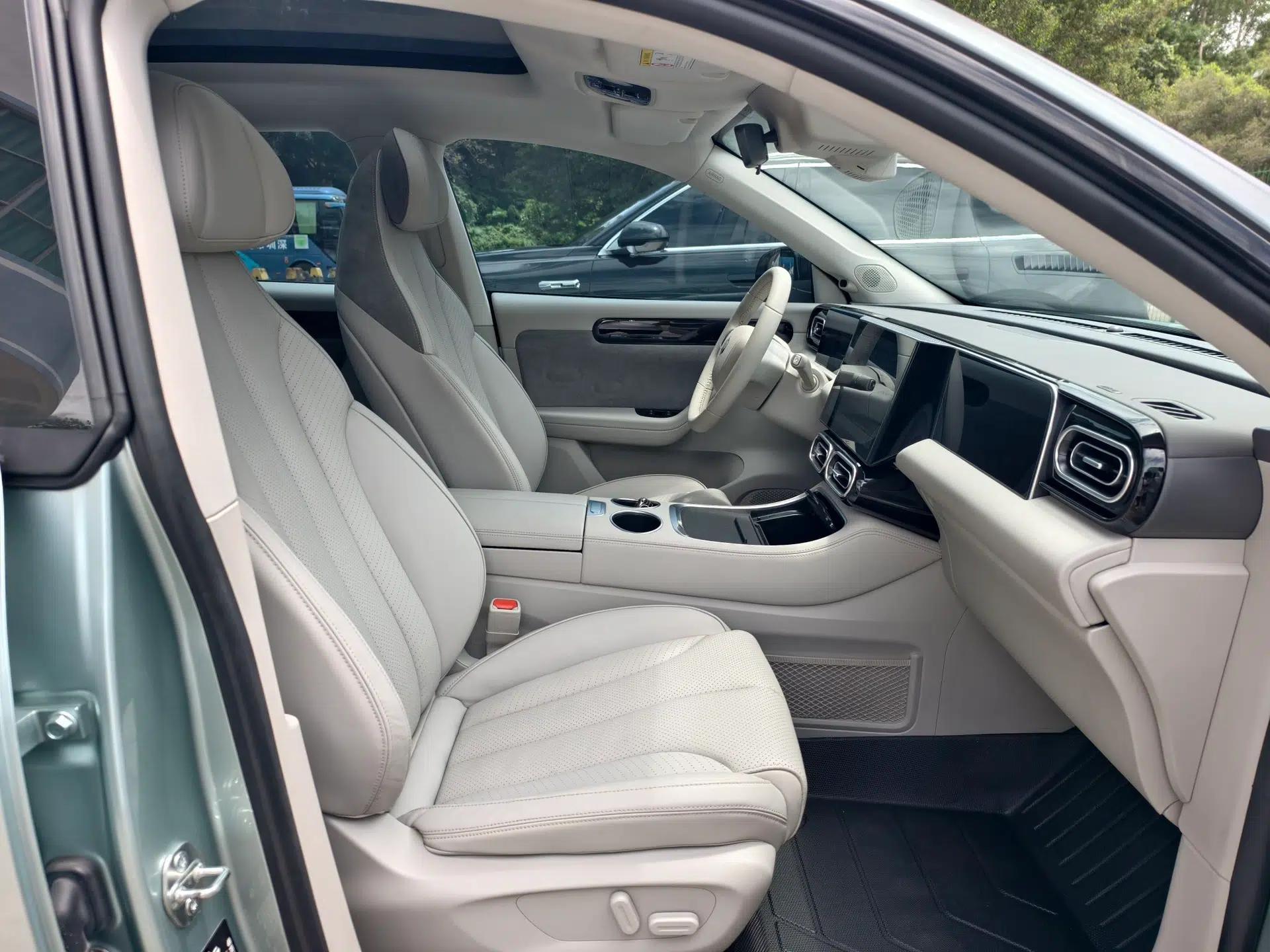 Leapmotor C11 2023 Extended-Range 285 Comfort Edition — миниатюра 23