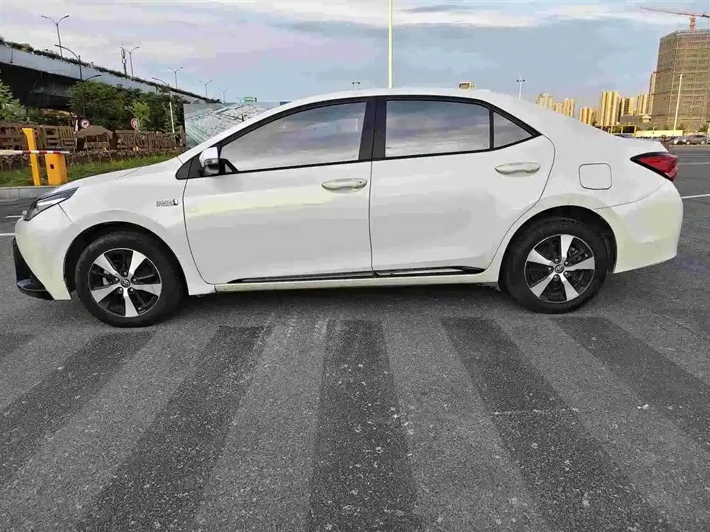 Levin Hybrid E+ 2019 1.8PH GS E-CVT Elite Edition — миниатюра 7