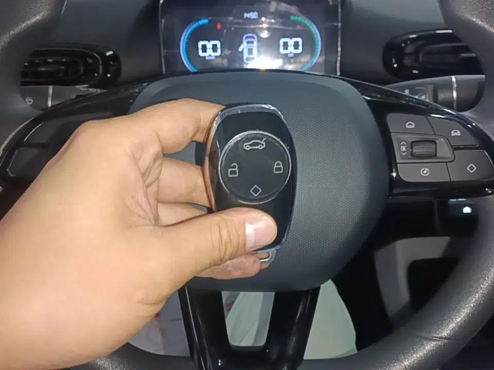 Leapmotor T03 2024 200 Lite Edition — миниатюра 12