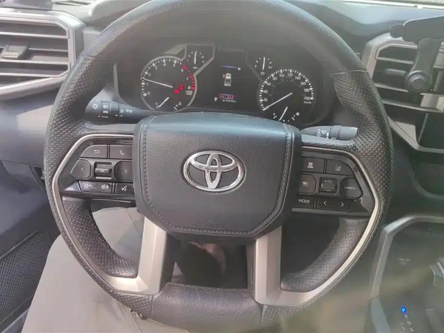FAW Toyota bZ4X 2022 All-Wheel Drive High-Performance Premium Edition — миниатюра 15