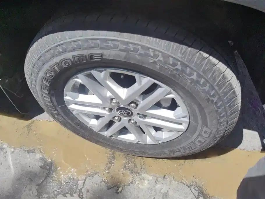 FAW Toyota bZ4X 2022 All-Wheel Drive High-Performance Premium Edition — миниатюра 6