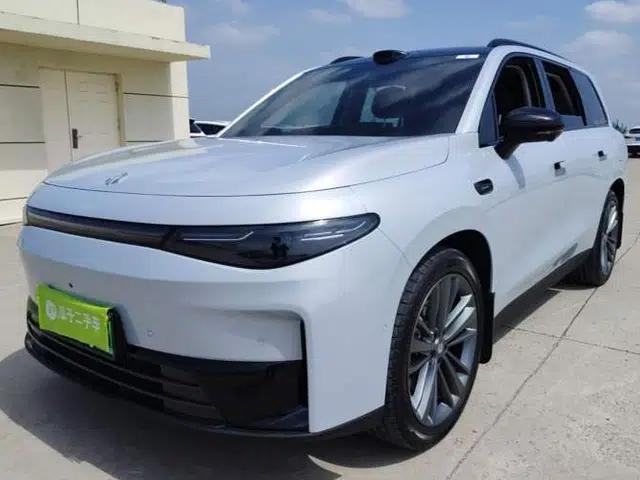 Leapmotor C16 2026 All-Electric 630 LiDAR Zhizun Edition 6 Seats