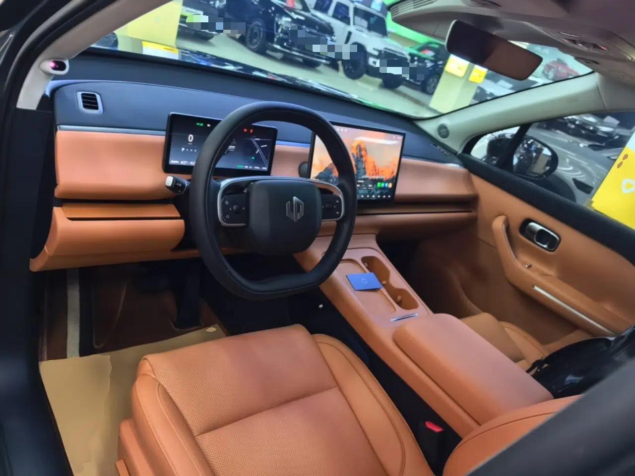 Leapmotor C16 2024 Range-Extended 200 Luxury Edition — миниатюра 13