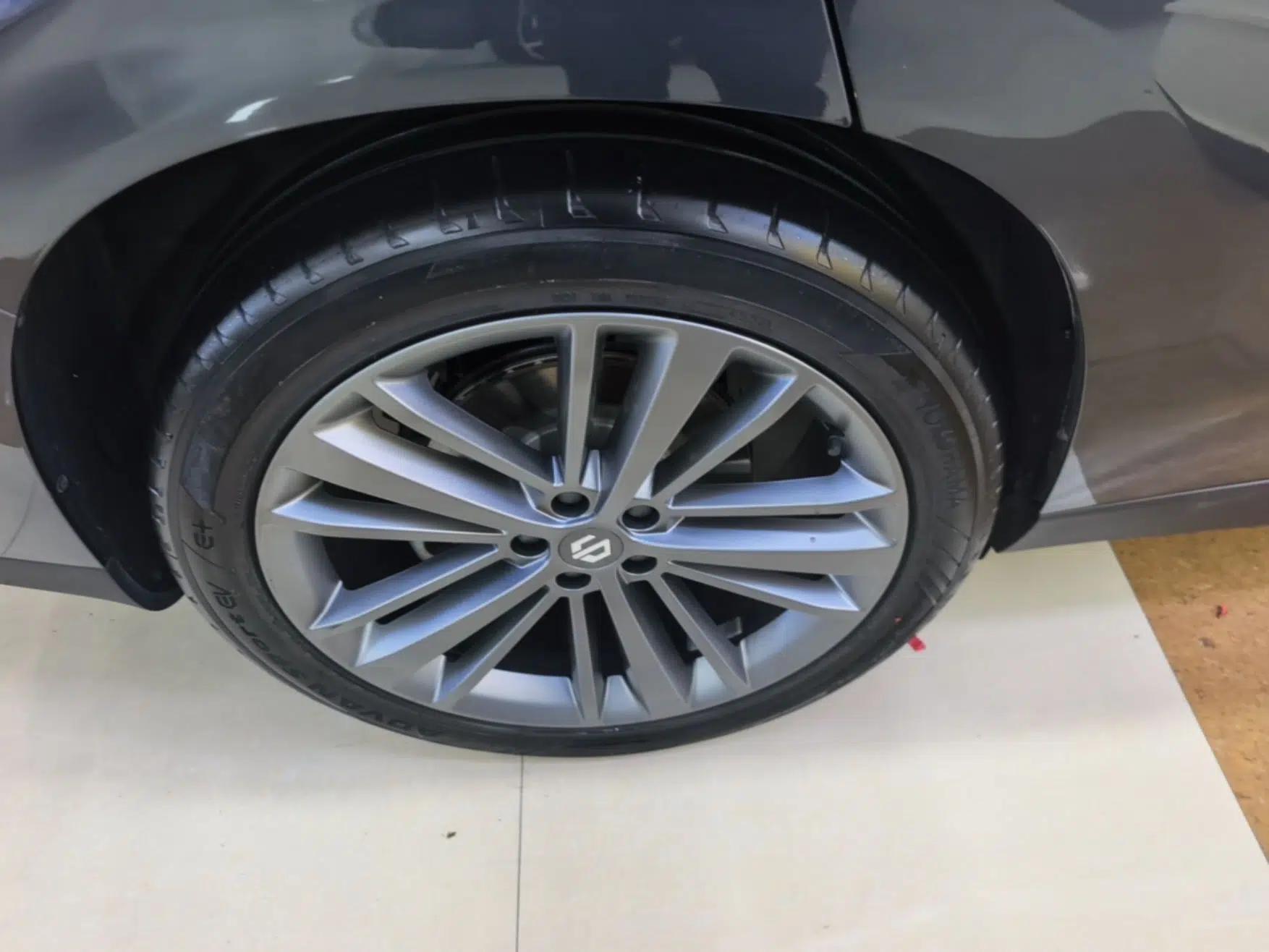 Leapmotor C16 2024 Range-Extended 200 Luxury Edition — миниатюра 10