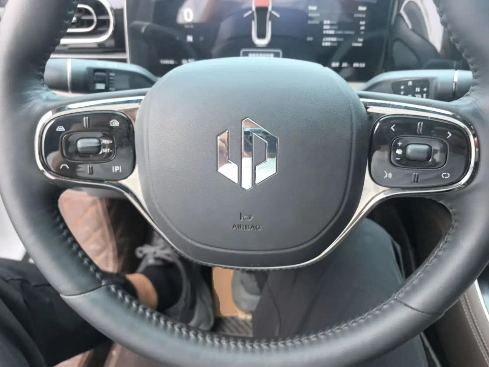 Leapmotor C01 2023 606 Smart Edition — миниатюра 14