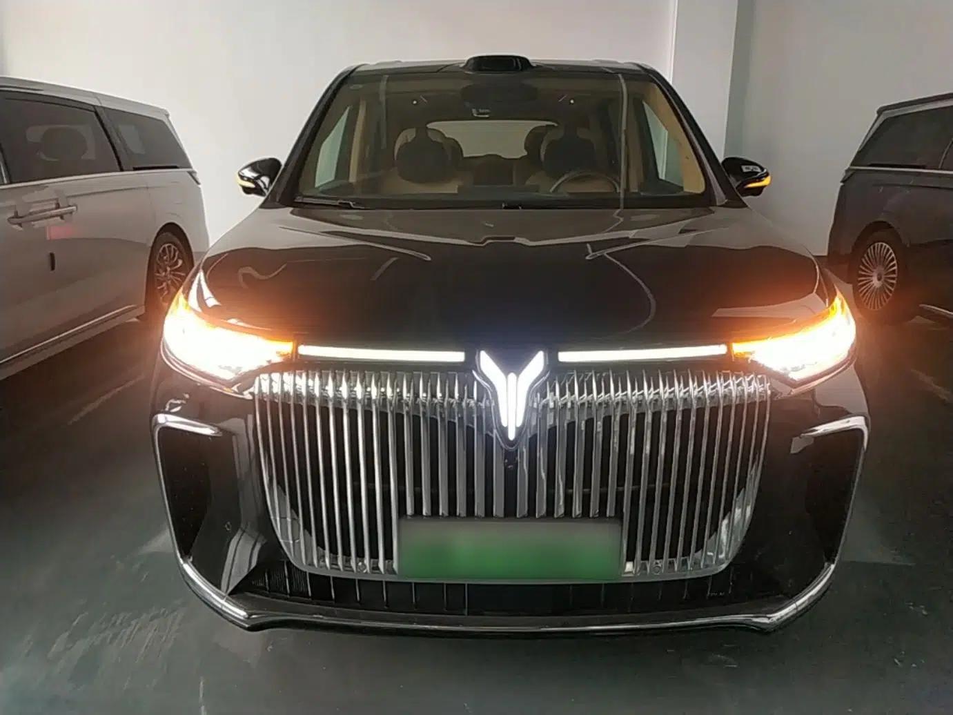 VOYAH Dream 2025 PHEV Four-Wheel Drive Prestige Qiankun Edition — миниатюра 2