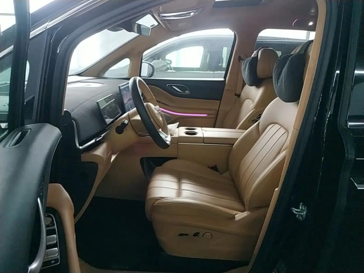 VOYAH Dream 2025 PHEV Four-Wheel Drive Prestige Qiankun Edition — миниатюра 17