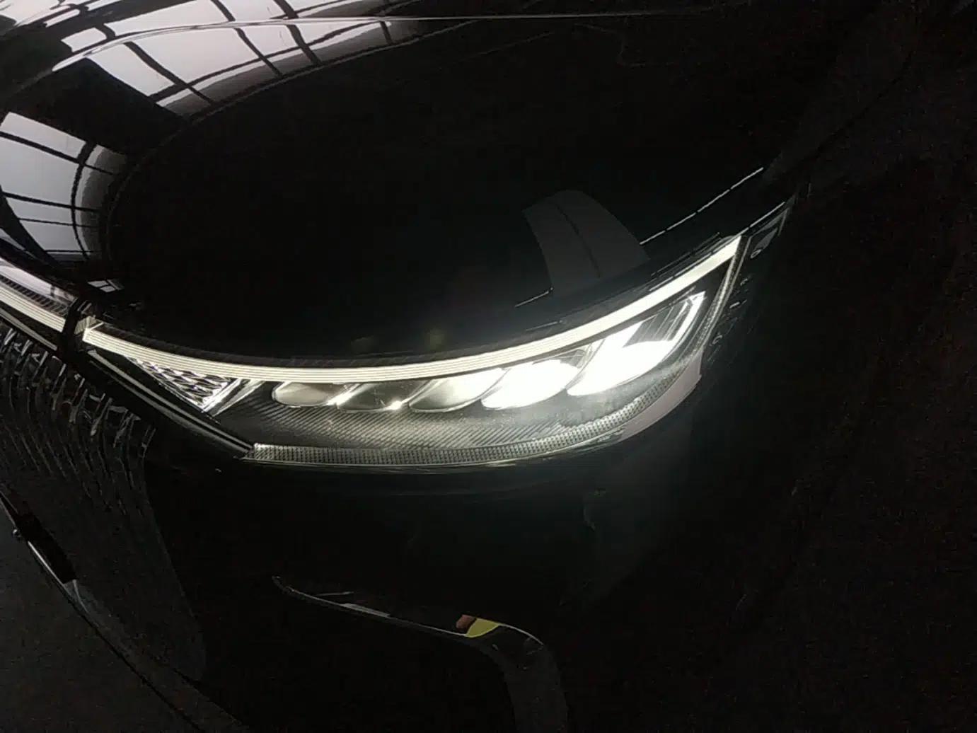 VOYAH Dream 2025 PHEV Four-Wheel Drive Prestige Qiankun Edition — миниатюра 5