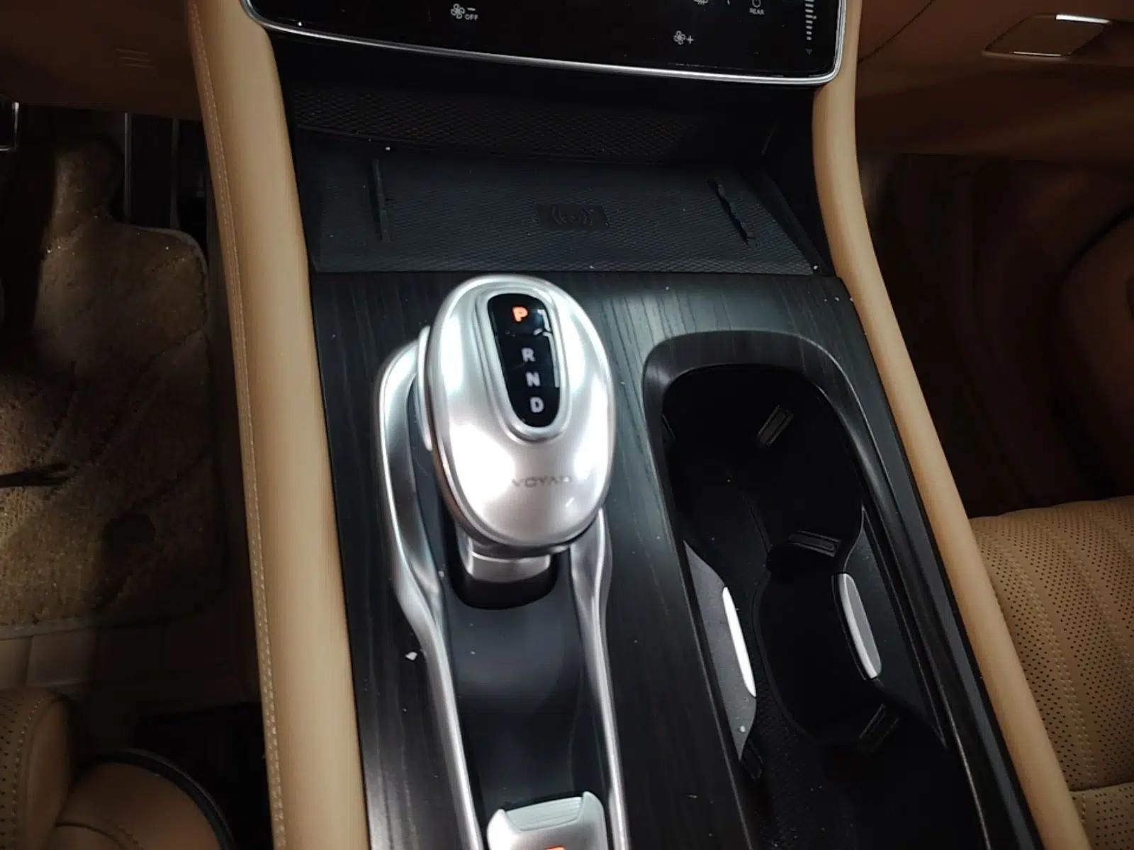 VOYAH Dream 2022 0-Emission Edition Dream+ Smart Range Package – 605 km — миниатюра 16
