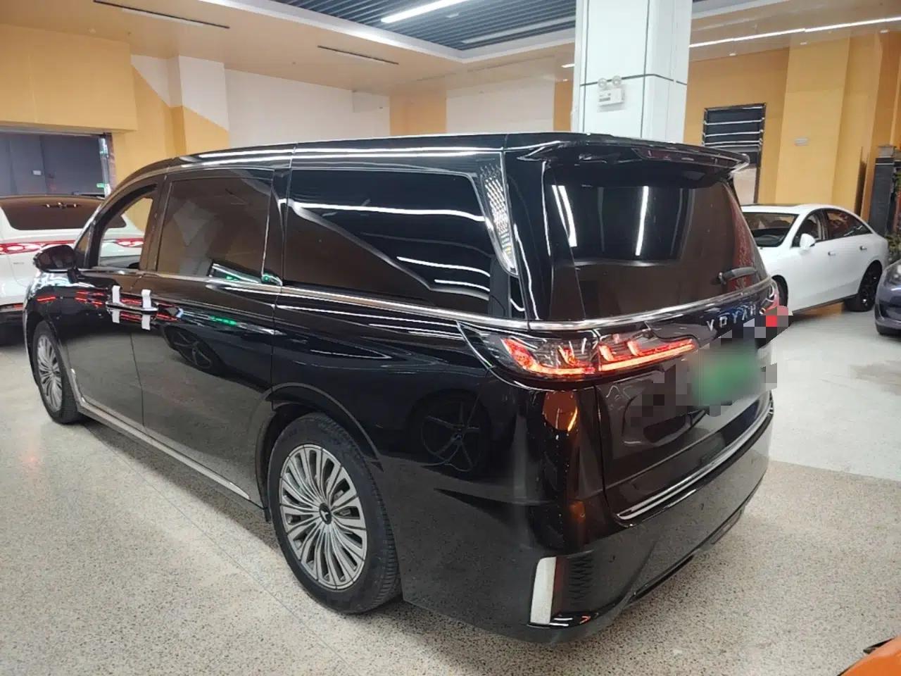 VOYAH Dream 2022 0-Emission Edition Dream+ Smart Range Package – 605 km — миниатюра 7