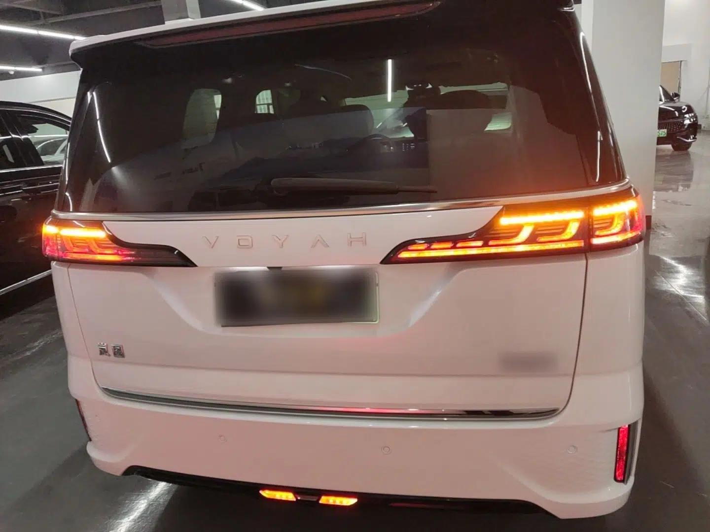 VOYAH Dream 2022 Low-Carbon Edition Dream+ Smart Enjoyment Package — миниатюра 3