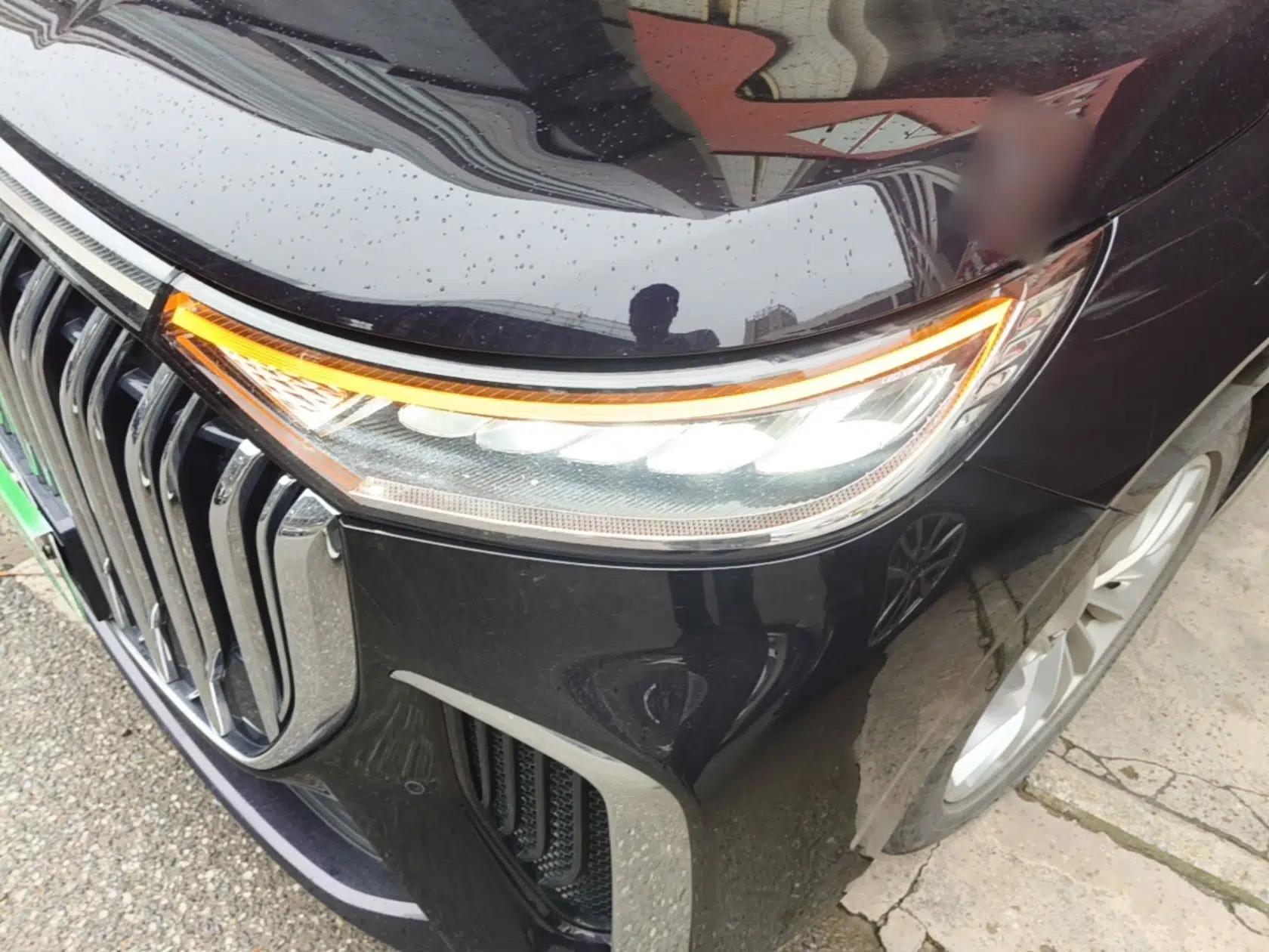 VOYAH Dream 2024 PHEV Extended-Range Premium Edition — миниатюра 9