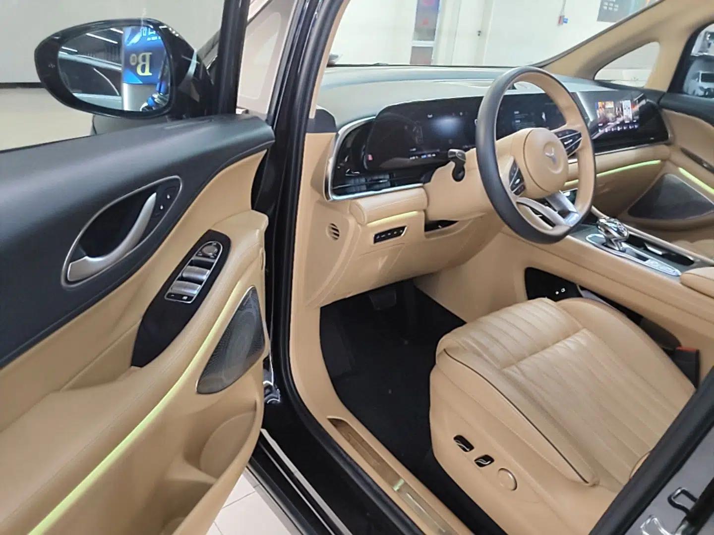 VOYAH Dream 2024 PHEV Ultra-Long Range Flagship Edition — миниатюра 18