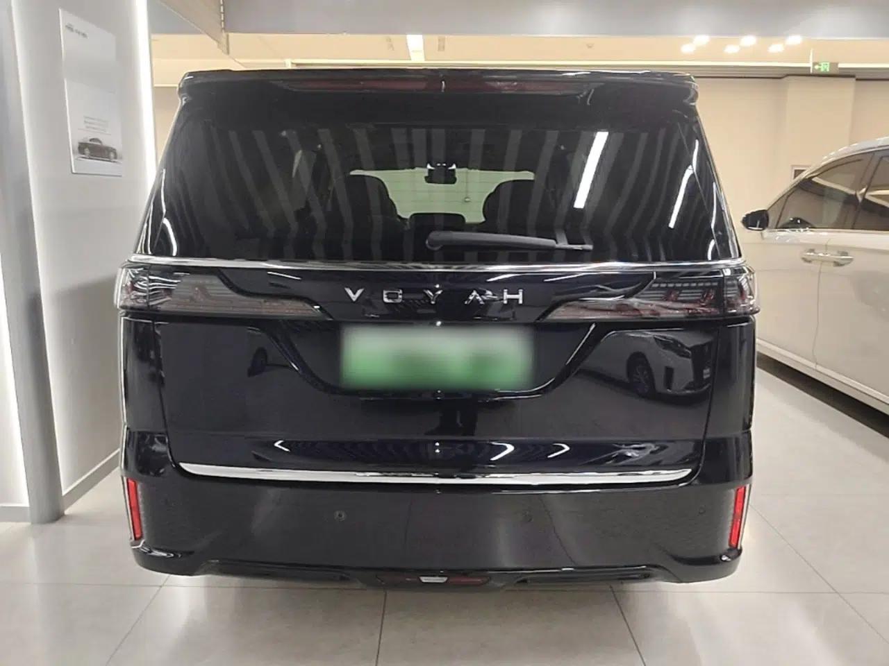 VOYAH Dream 2024 PHEV Ultra-Long Range Flagship Edition — миниатюра 3