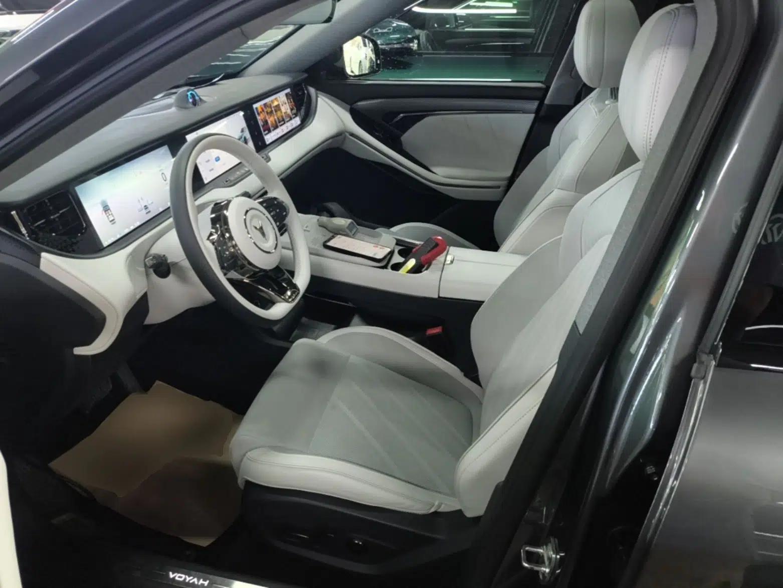 VOYAH FREE 2025 318 318 km Rear-Drive Touring Edition — миниатюра 17