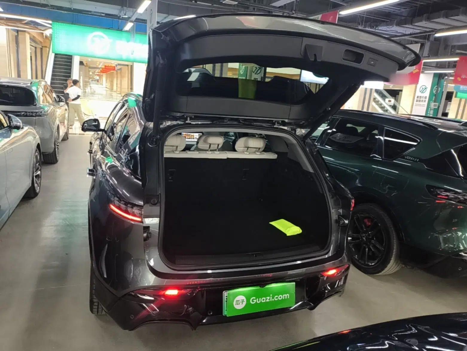 VOYAH FREE 2025 318 318 km Rear-Drive Touring Edition — миниатюра 21