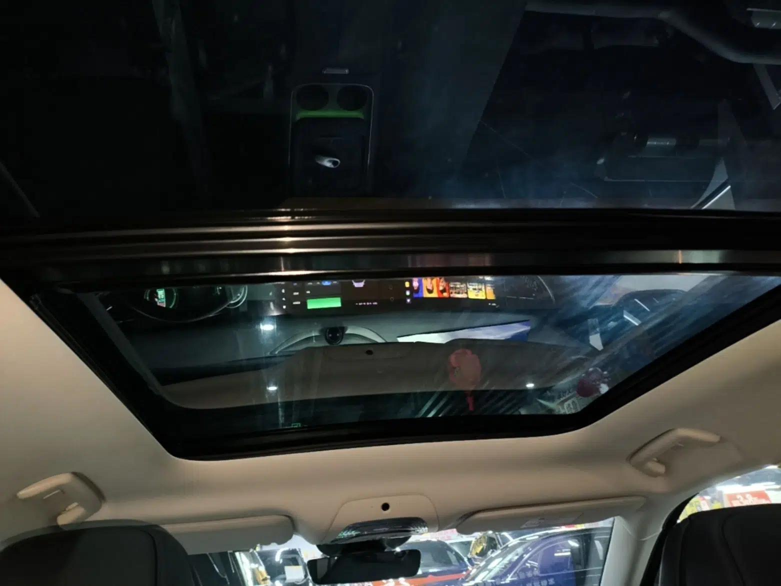 VOYAH FREE 2024 Ultra-Long Range Intelligent Driving Version — миниатюра 21