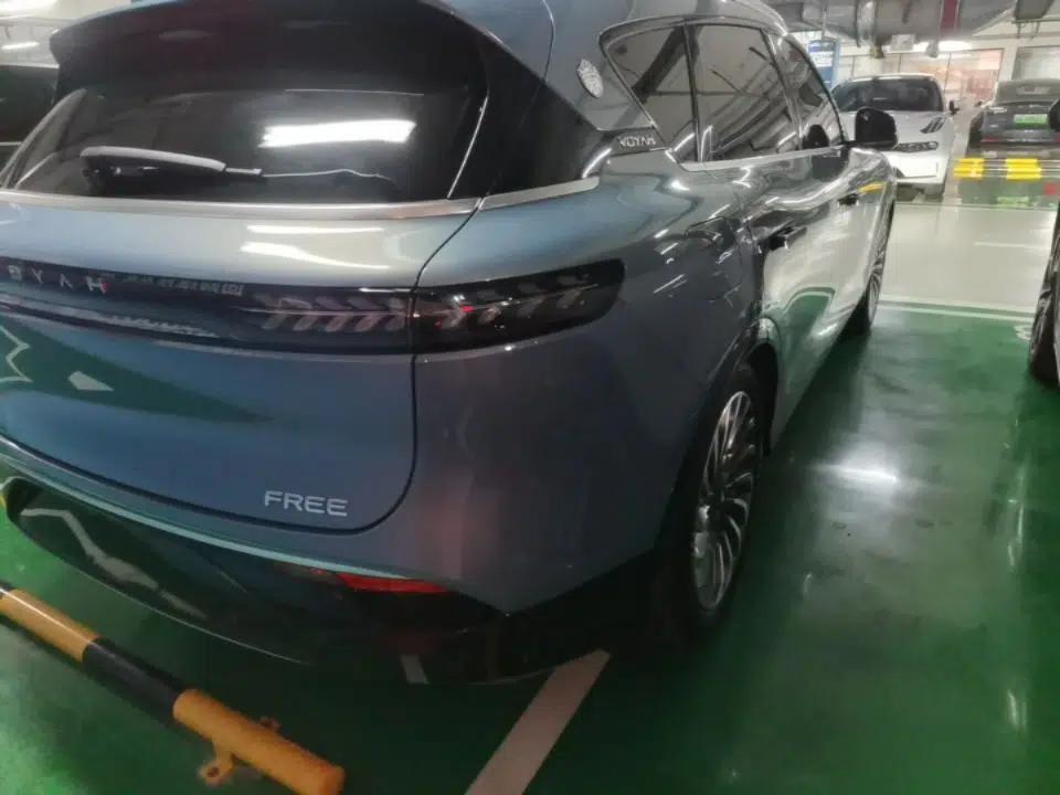 VOYAH FREE 2021 Four-Wheel Drive Standard Range-Extended Exclusive Luxury Package — миниатюра 7