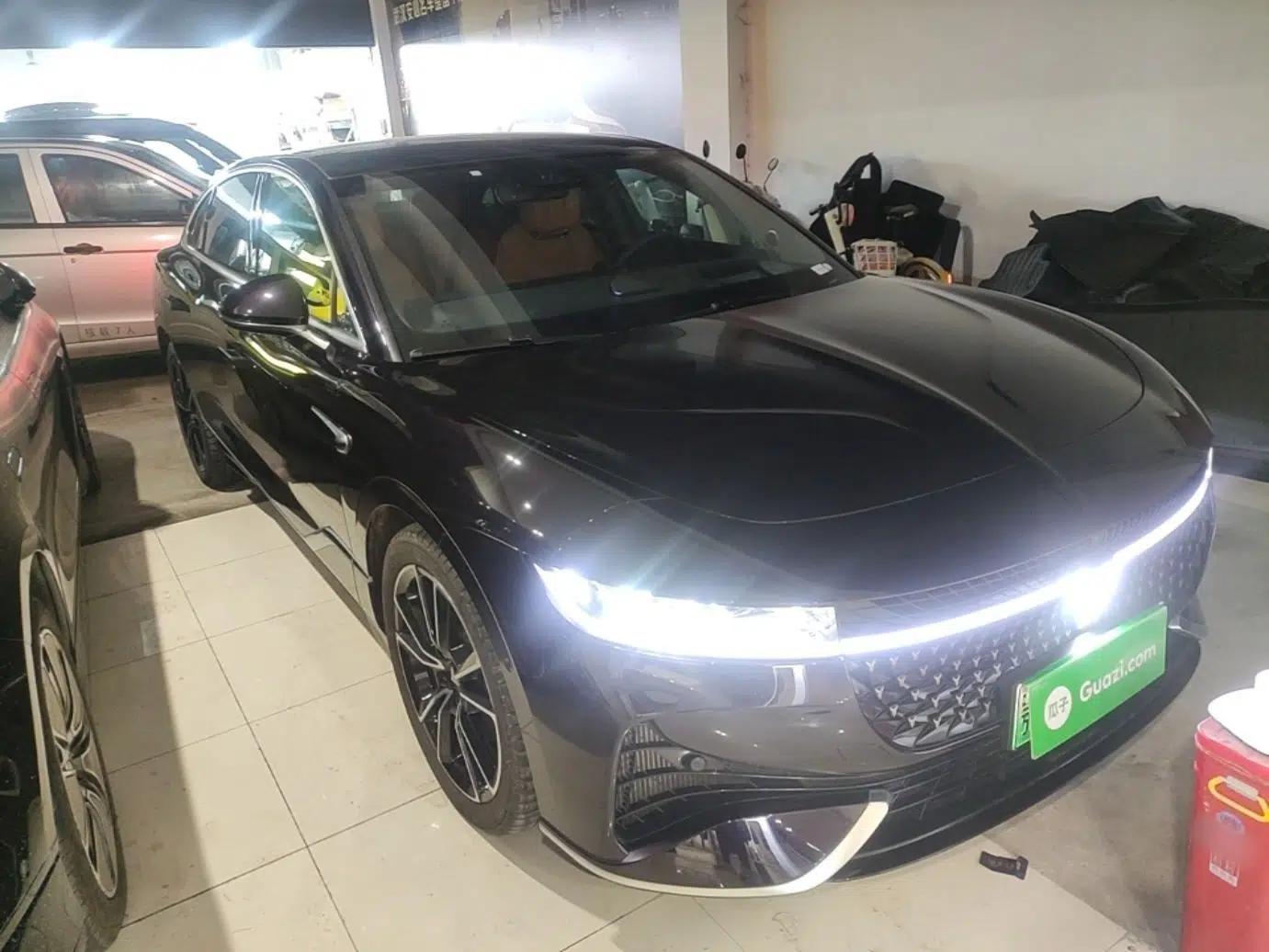 VOYAH PASSION 2024 PHEV Four-Wheel Drive Ultra-Long Range Flagship Model — миниатюра 3