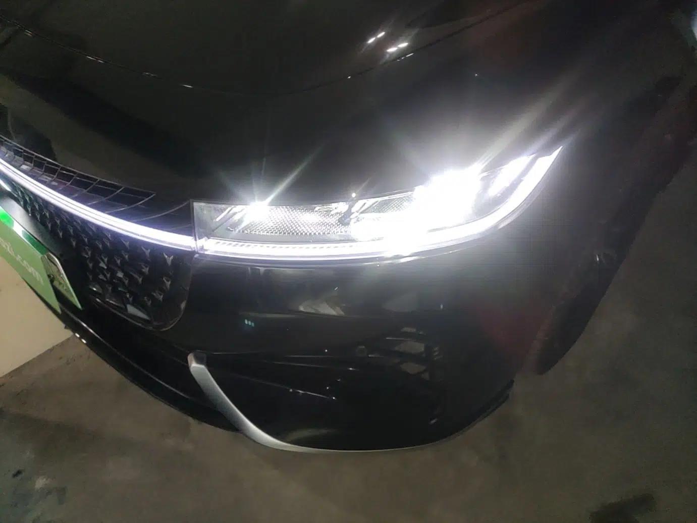 VOYAH PASSION 2024 PHEV Four-Wheel Drive Ultra-Long Range Flagship Model — миниатюра 9