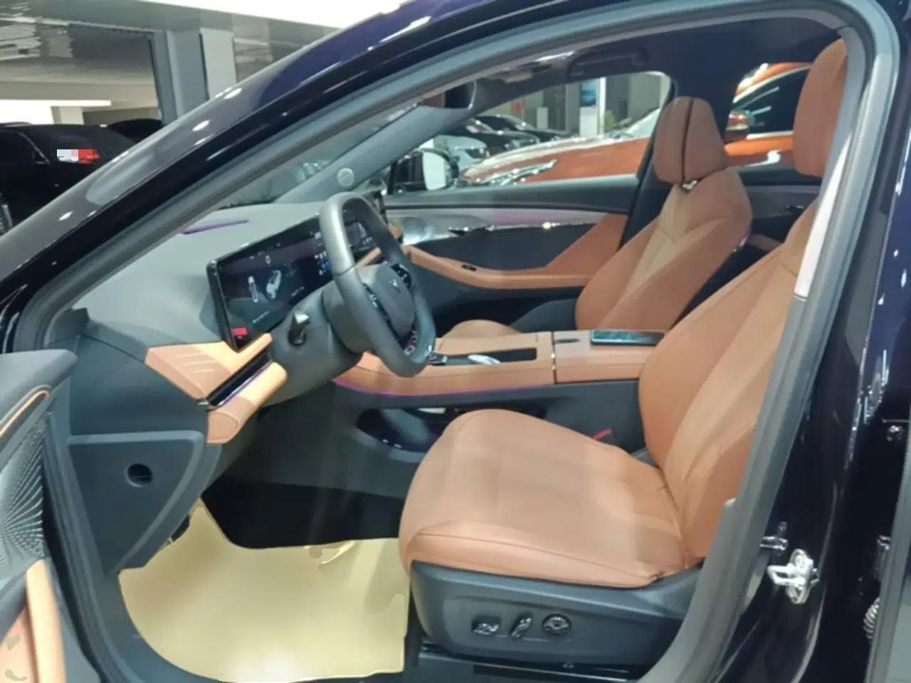 VOYAH PASSION 2024 PHEV Four-Wheel Drive Ultra-Long Range Flagship Model — миниатюра 18